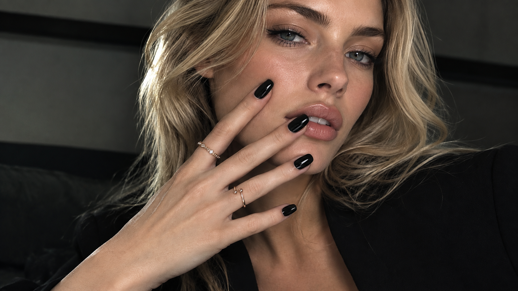 Illustrative manicure style, not a product swatch
